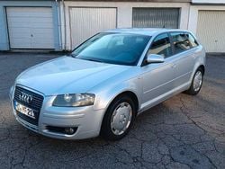 Silber Gebraucht 2004 Audi A3 Ambition Limousine | 2.490 € (Etwas zu teuer)