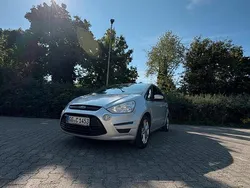Silber Gebraucht 2013 Ford S-MAX S Van / Kleinbus | 5.300 € (Superpreis)