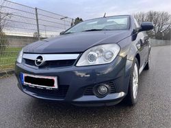 Blau Gebraucht 2010 Opel Tigra Edition Cabrio | 2.500 € (Etwas zu teuer)