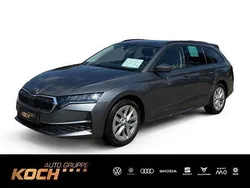 Graphitegrau metallic Gebraucht 2024 Skoda Octavia Selection Kombi | 28.660 € (Fairer Preis)