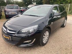 Schwarz Gebraucht 2013 Opel Astra Sport Kombi | 5.999 € (Fairer Preis)