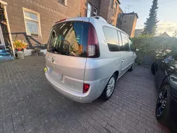 Gebraucht 2011 Renault Grand Espace Van / Kleinbus | 5.700 € (Teuer)