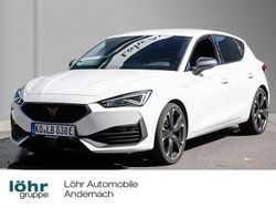 "candy" weiss Gebraucht 2022 Cupra Leon VZ Limousine | 22.980 € (Guter Preis)