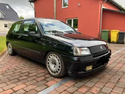 Schwarz Gebraucht 1991 Renault Clio Kleinwagen | 9.400 €