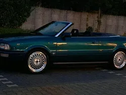 Grün Gebraucht 1994 Audi 80 Cabrio | 8.300 €