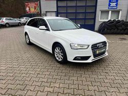 Ibisweiss Gebraucht 2012 Audi A4 Attraction Kombi | 11.500 € (Fairer Preis)