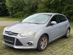 Gebraucht 2014 Ford Focus Trend Limousine | 2.499 € (Fairer Preis)