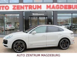 Grau Gebraucht 2023 Porsche Cayenne SUV | 137.000 €