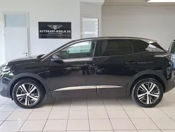 Lackierung schwarz perla nera/ Gebraucht 2023 Peugeot 3008 Allure SUV | 21.692 € (Superpreis)