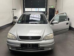 Silber Gebraucht 2001 Opel Astra Limousine | 1.000 € (Fairer Preis)