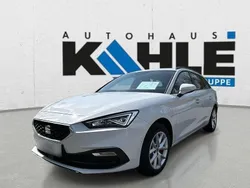 Weiß Neu 2025 Seat Leon Style Limousine | 31.850 € (Fairer Preis)