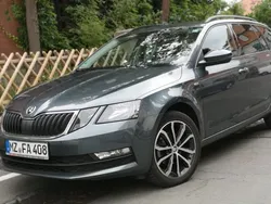 Grau metallic Gebraucht 2019 Skoda Octavia Soleil Kombi | 18.950 € (Etwas zu teuer)