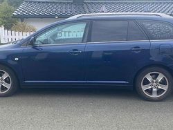 Blau Gebraucht 2005 Toyota Avensis Travel Kombi | 2.700 € (Etwas zu teuer)