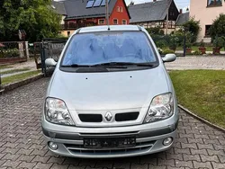 Silber Gebraucht 2002 Renault Scénic Van / Kleinbus | 1.590 € (Fairer Preis)