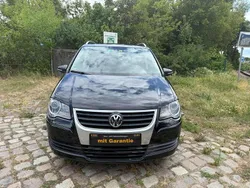 Schwarz Gebraucht 2010 VW Touran Freestyle Van / Kleinbus | 4.499 € (Etwas zu teuer)