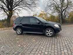 Schwarz Gebraucht 2006 Mercedes 350 SUV | 6.400 € (Etwas zu teuer)