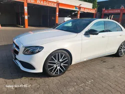 Weiß Gebraucht 2018 Mercedes E220 Limousine | 28.500 € (Guter Preis)