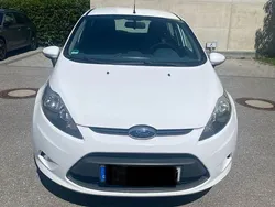 Weiß Gebraucht 2010 Ford Fiesta Ambiente Kleinwagen | 3.600 € (Guter Preis)