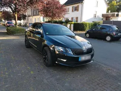 Schwarz Gebraucht 2018 Skoda Octavia Limousine | 10.900 € (Guter Preis)