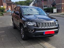 Schwarz Gebraucht 2014 Jeep Compass SUV | 4.600 €