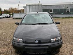 Schwarz Gebraucht 2003 Fiat Punto Kleinwagen | 950 € (Fairer Preis)
