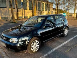 Schwarz Gebraucht 2002 VW Golf IV Limousine | 2.190 € (Fairer Preis)