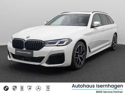 Alpinweiß uni300schwarz Gebraucht 2022 BMW 540 M Sport Limousine | 49.499 € (Fairer Preis)