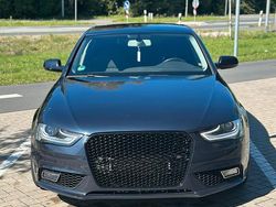 Blau Gebraucht 2015 Audi A4 Design Limousine | 16.000 € (Etwas zu teuer)