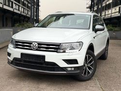 Pure white (metallic) Gebraucht 2019 VW Tiguan Allspace Comfortline SUV | 18.780 € (Superpreis)