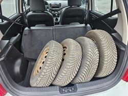 Weiß Gebraucht 2012 Hyundai i10 Edition+ Kleinwagen | 3.650 € (Fairer Preis)