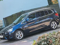 Blau Gebraucht 2017 BMW 220 Advantage Van / Kleinbus | 18.500 € (Etwas zu teuer)