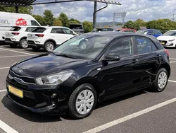 Auroraschwarz Gebraucht 2018 Kia Rio Limousine | 10.490 € (Fairer Preis)