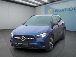 Blau Gebraucht 2023 Mercedes GLA220 SUV | 43.999 € (Fairer Preis)