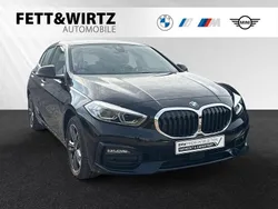 Schwarz uni Gebraucht 2022 BMW 118 Sport Line Kleinwagen | 25.780 € (Etwas zu teuer)