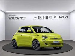 Gelb Neu 2025 Fiat 500e La Prima Kleinwagen | 27.950 € (Etwas zu teuer)
