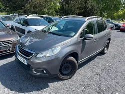 Grau Gebraucht 2014 Peugeot 2008 Active SUV | 5.900 € (Fairer Preis)