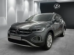 Indiumgrau metallic Gebraucht 2025 VW T-Roc Style SUV | 37.485 € (Fairer Preis)