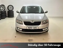 Silber Gebraucht 2014 Skoda Octavia Limousine | 11.800 € (Fairer Preis)