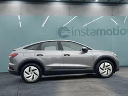 Grau Gebraucht 2023 Audi Q4 Sportback e-tron SUV | 28.649 € (Superpreis)