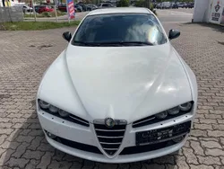 Weiß Gebraucht 2010 Alfa Romeo 159 Turismo Kombi | 4.499 € (Teuer)