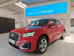Tangorot (metallic) Gebraucht 2017 Audi Q2 Sport SUV | 17.980 € (Teuer)