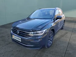 Grau Gebraucht 2024 VW Tiguan Life SUV | 32.250 € (Guter Preis)