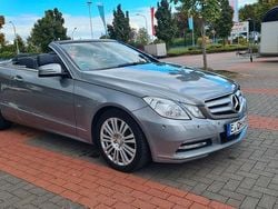 Grau Gebraucht 2011 Mercedes E200 Avantgarde Cabrio | 13.700 € (Guter Preis)