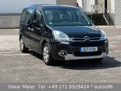 Schwarz Gebraucht 2015 Citroën Berlingo Van / Kleinbus | 5.900 € (Guter Preis)