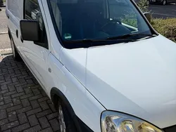 Weiß Gebraucht 2008 Opel Combo Van / Kleinbus | 2.100 € (Guter Preis)