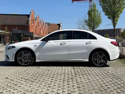 Weiß Gebraucht 2021 Mercedes A250 Limousine | 28.800 € (Etwas zu teuer)