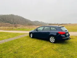 Blau Gebraucht 2015 Opel Astra Sport Kombi | 8.999 € (Guter Preis)
