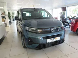 Blau Neu 2025 Opel Combo Life Style Van / Kleinbus | 25.980 € (Fairer Preis)