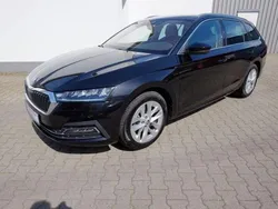 Andere Gebraucht 2024 Skoda Octavia Style Kombi | 31.999 € (Guter Preis)