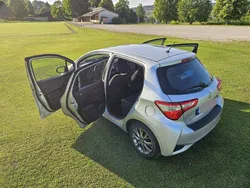 Silber Gebraucht 2018 Toyota Yaris Kleinwagen | 9.300 € (Fairer Preis)